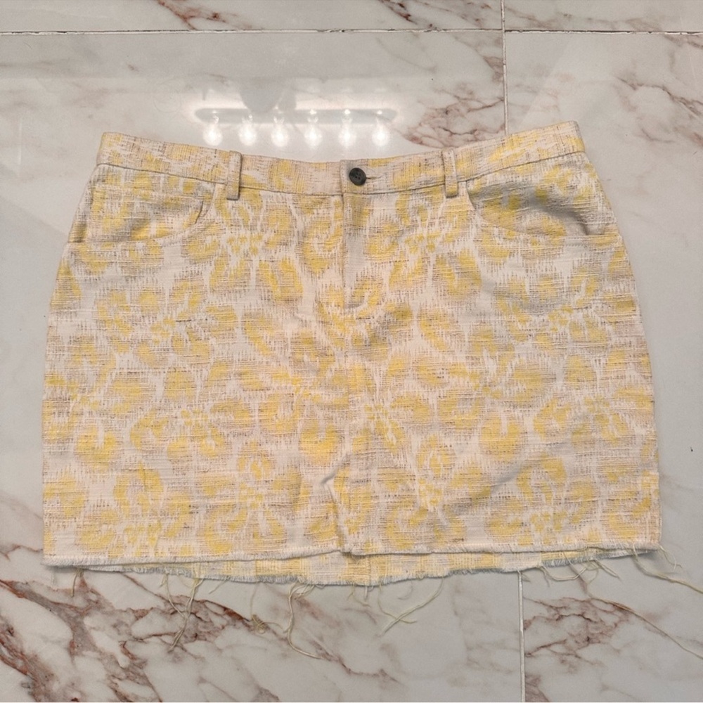Gryphon Yellow and Cream Mini Skirt M